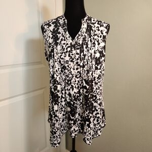 Southern Lady Monochrome Floral Blouse